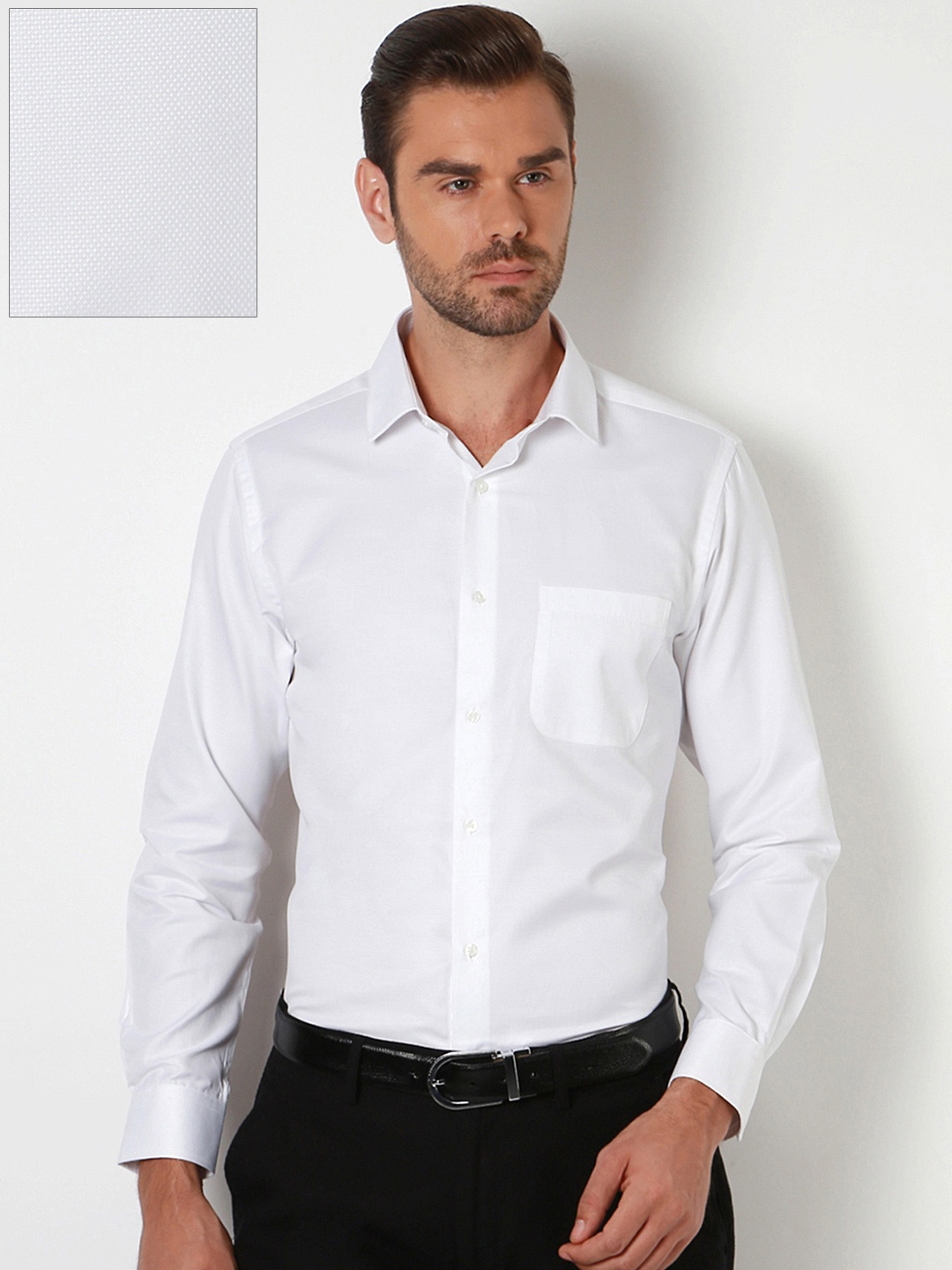 

Peter England Men White Nuvo Fit Solid Formal Shirt