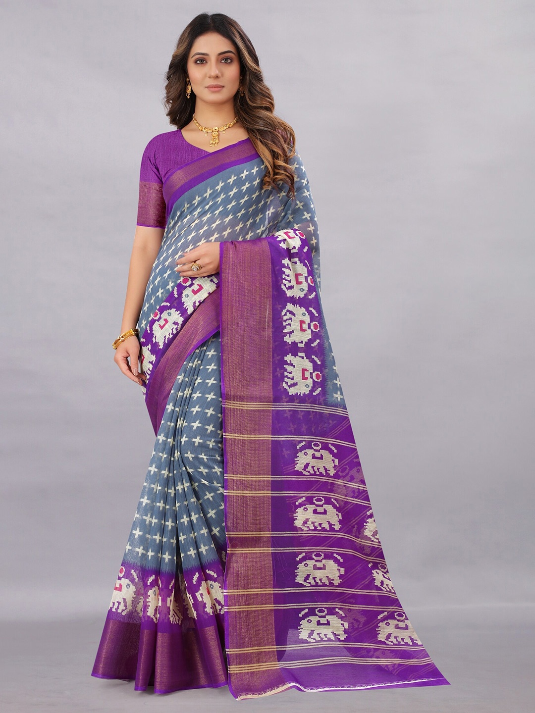 

APNISHA Grey & Purple Ethnic Motifs Zari Pure Cotton Saree