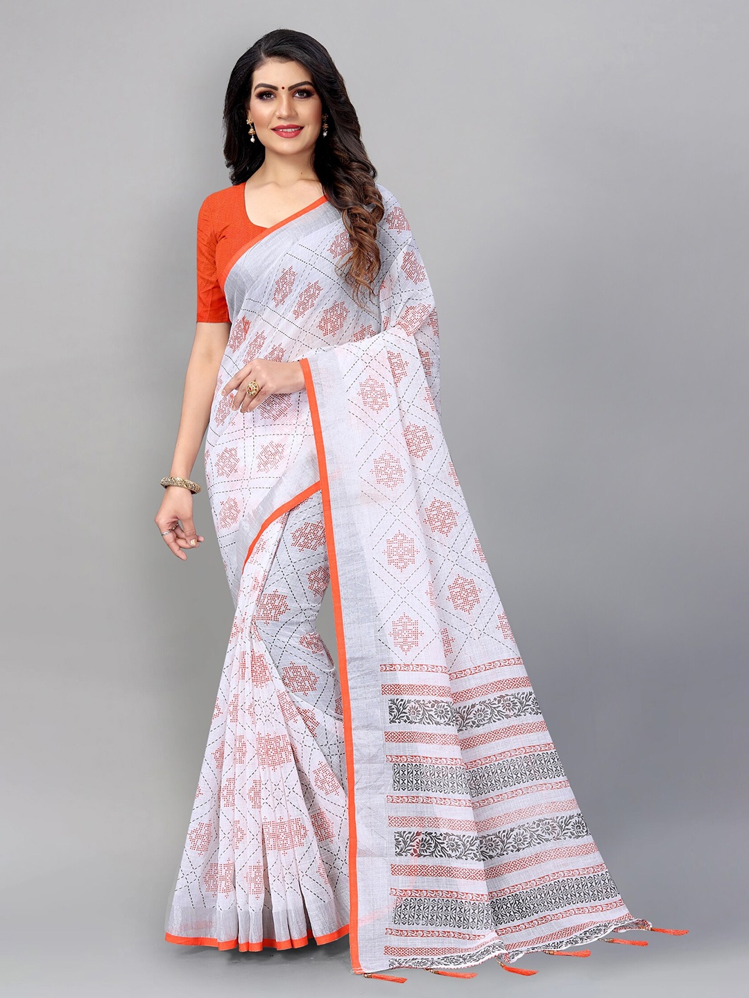 

APNISHA Orange & White Pure Cotton Saree