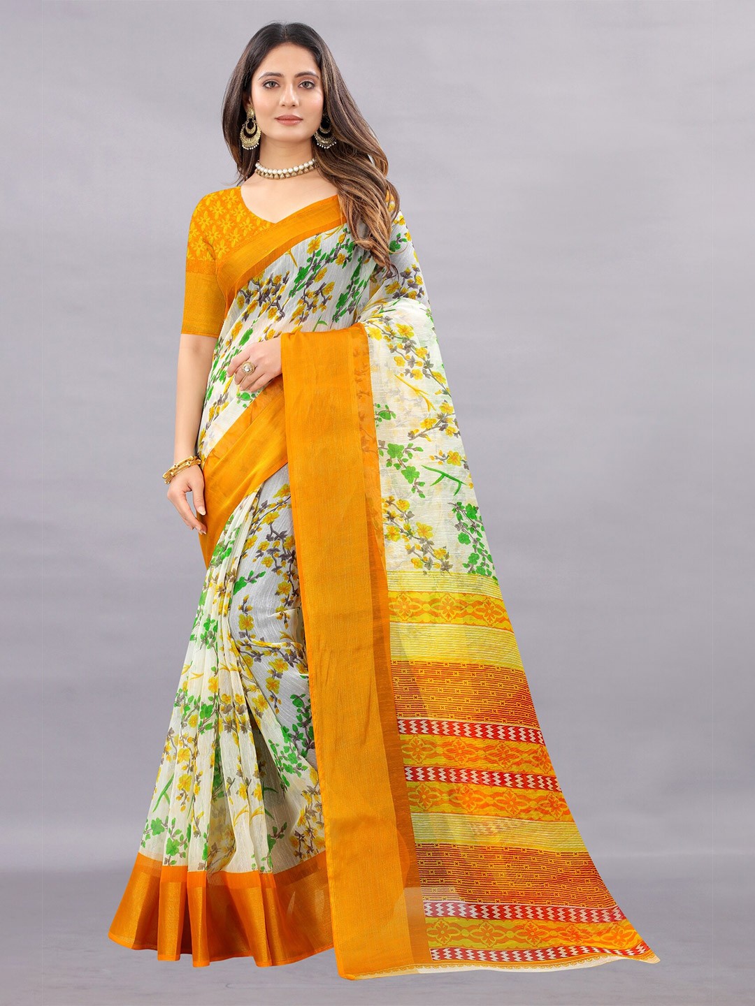 

APNISHA Yellow & White Floral Zari Pure Cotton Saree