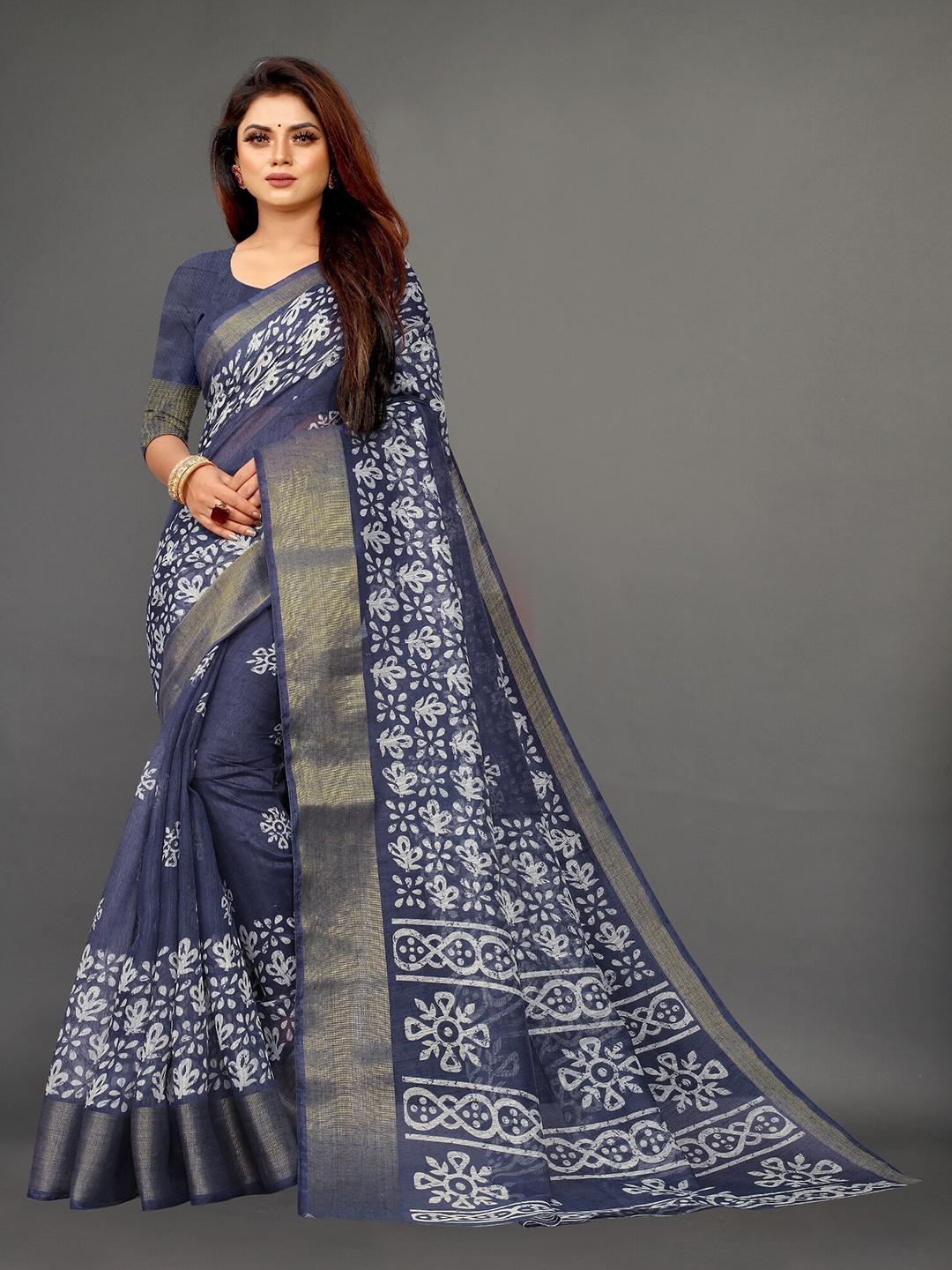 

APNISHA Navy Blue & Off White Ethnic Motifs Zari Pure Cotton Saree