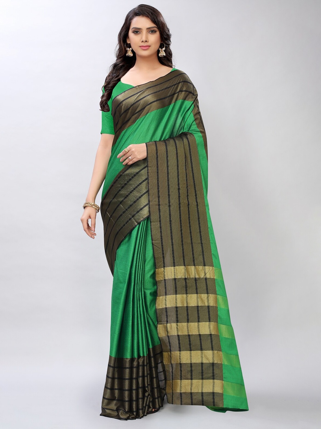 

APNISHA Green & Black Striped Zari Pure Cotton Saree