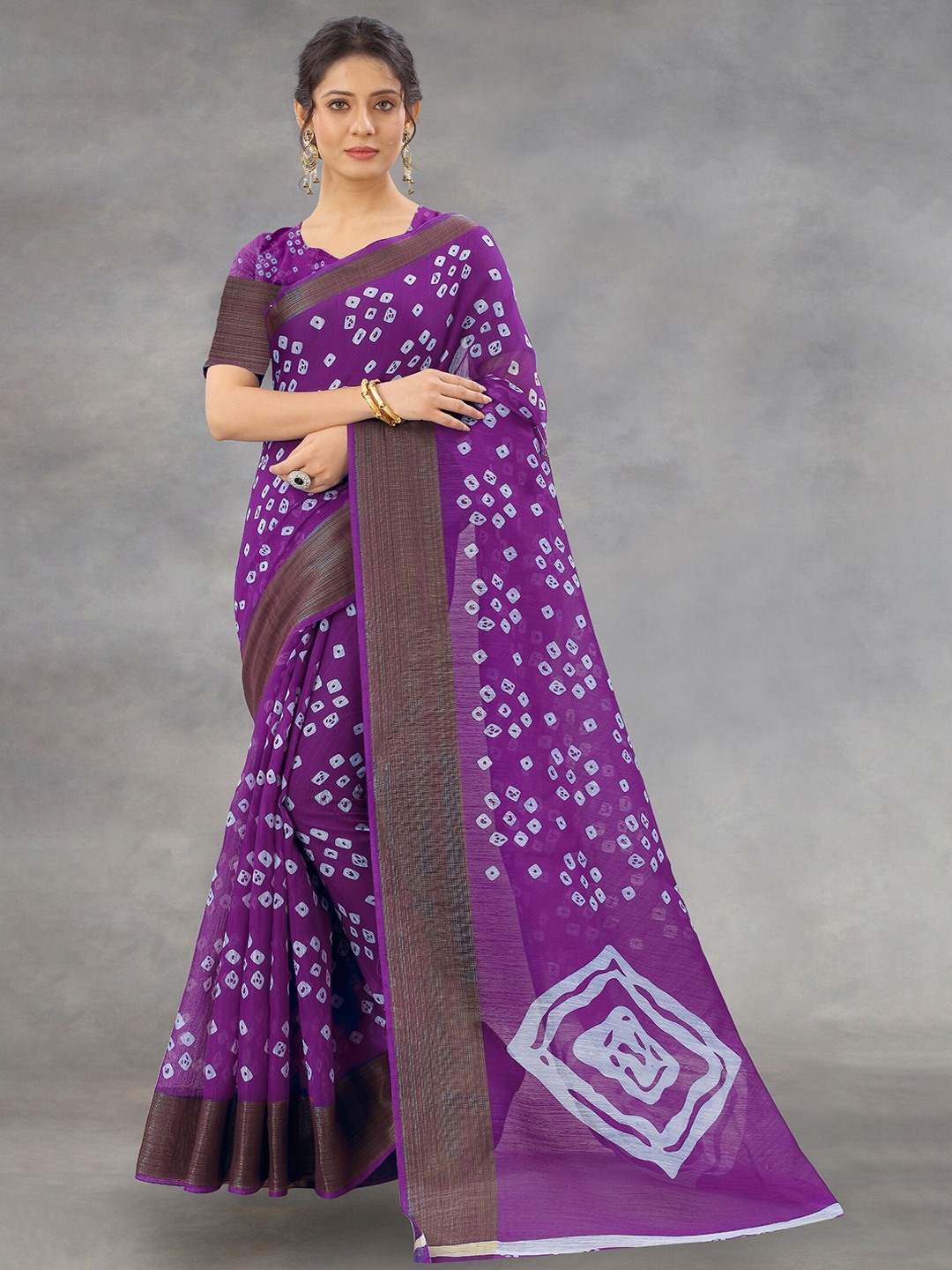 

APNISHA Purple & Off White Bandhani Zari Pure Cotton Saree