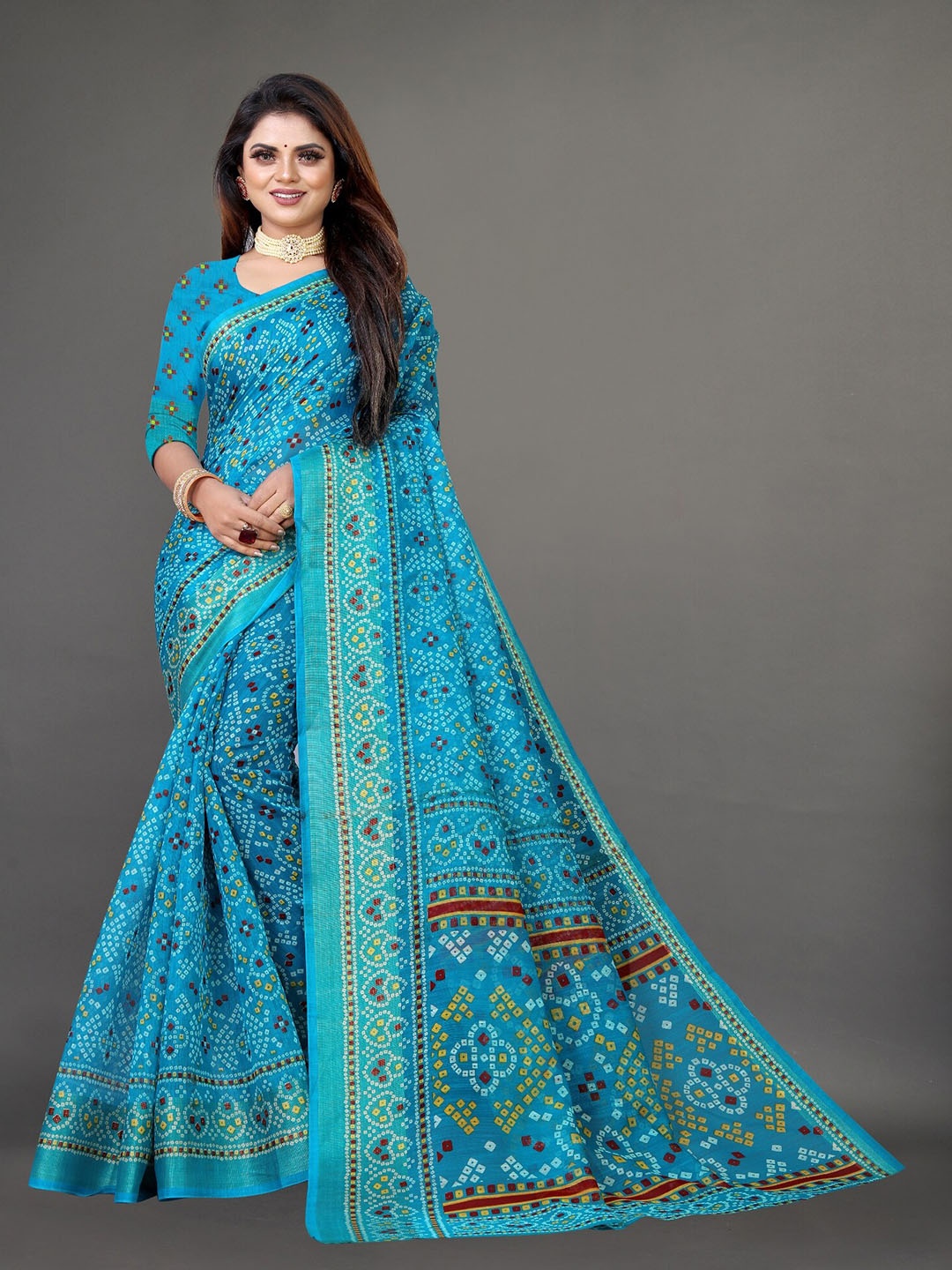 

APNISHA Blue & Maroon Floral Pure Cotton Saree