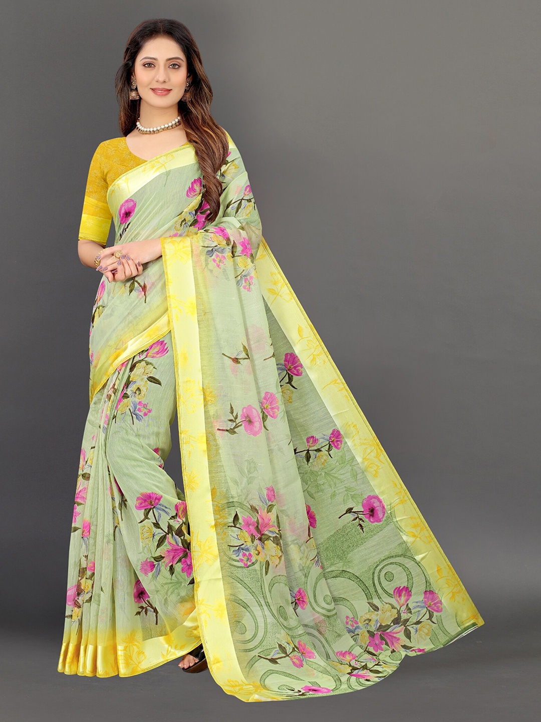 

APNISHA Green & Pink Floral Saree