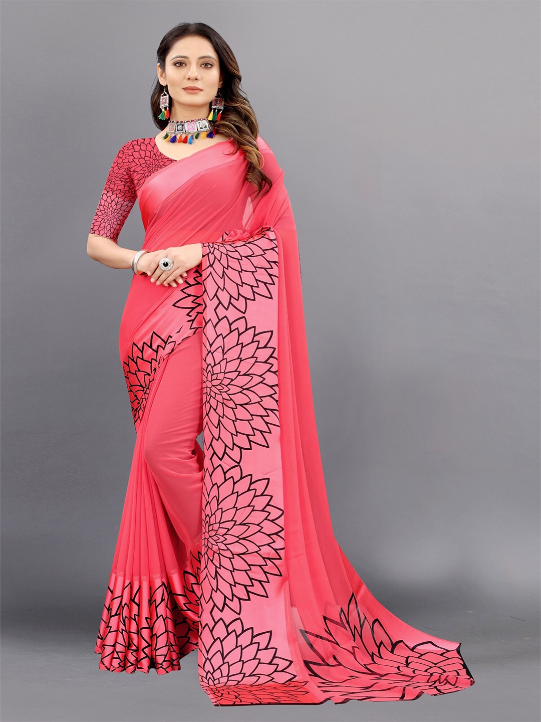 

APNISHA Red & Black Floral Pure Georgette Saree