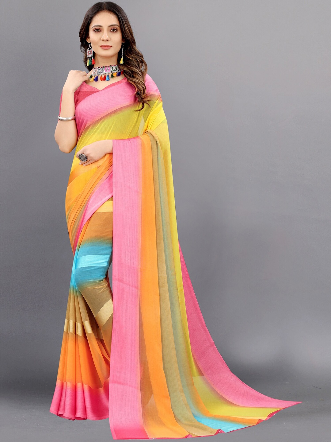 

APNISHA Pink & Green Colourblocked Pure Georgette Saree
