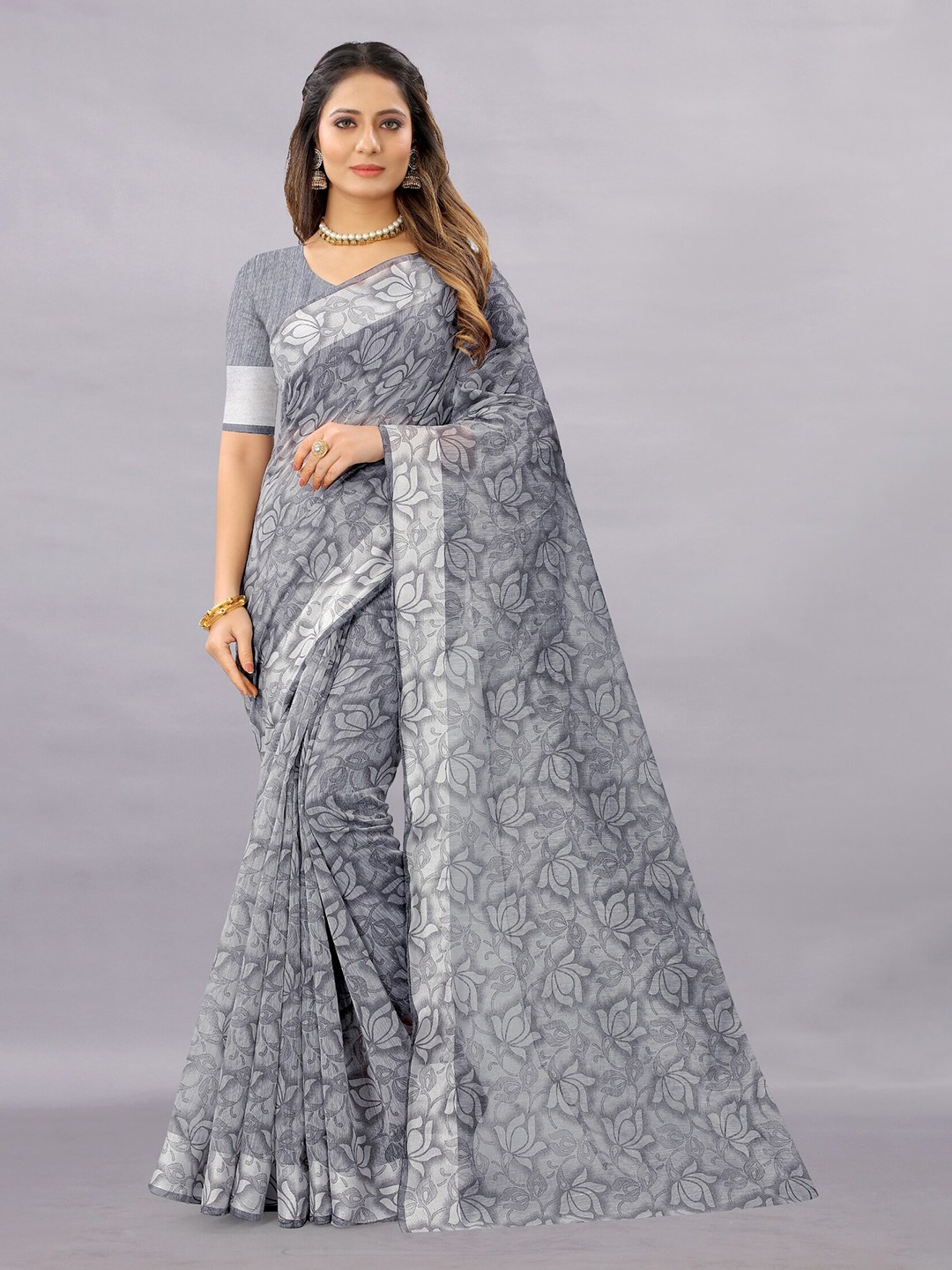 

APNISHA Grey Floral Pure Cotton Saree