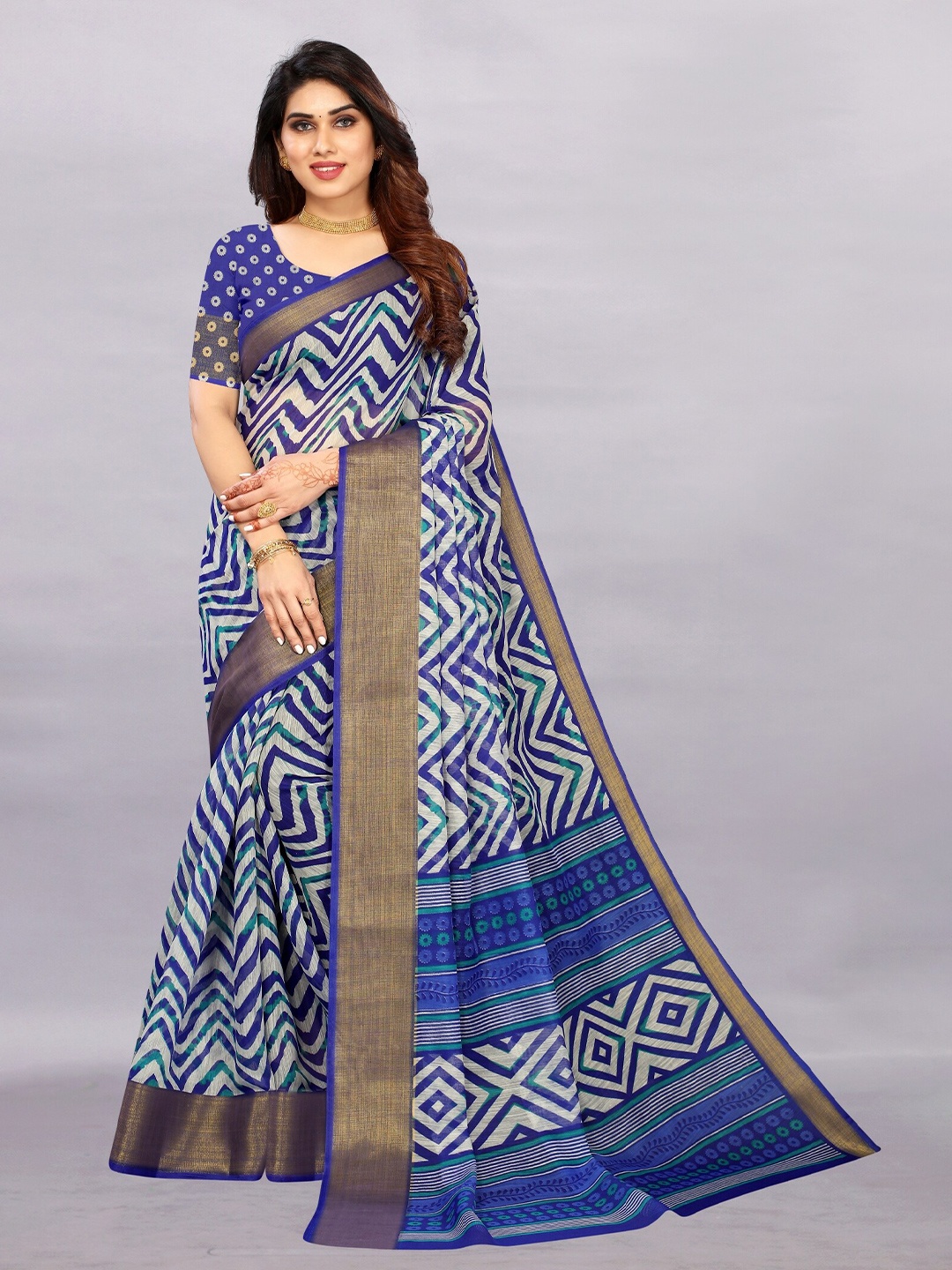 

APNISHA Blue & Off White Zari Pure Cotton Saree
