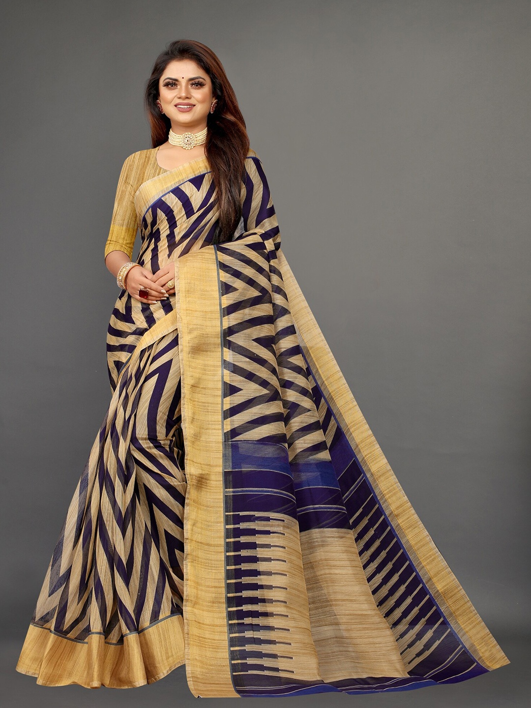 

APNISHA Navy Blue & Black Pure Cotton Saree