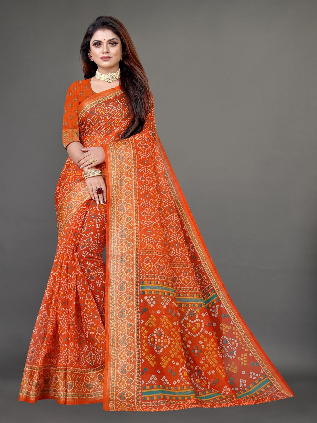 

APNISHA Orange & White Pure Cotton Saree