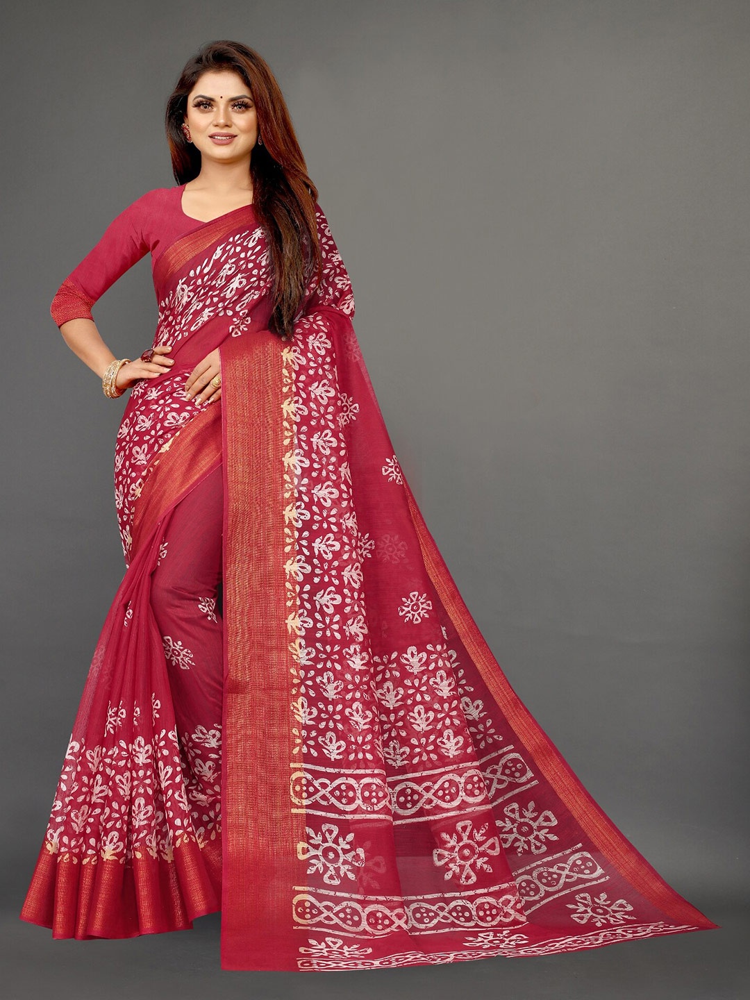 

APNISHA Red & White Floral Zari Pure Cotton Saree