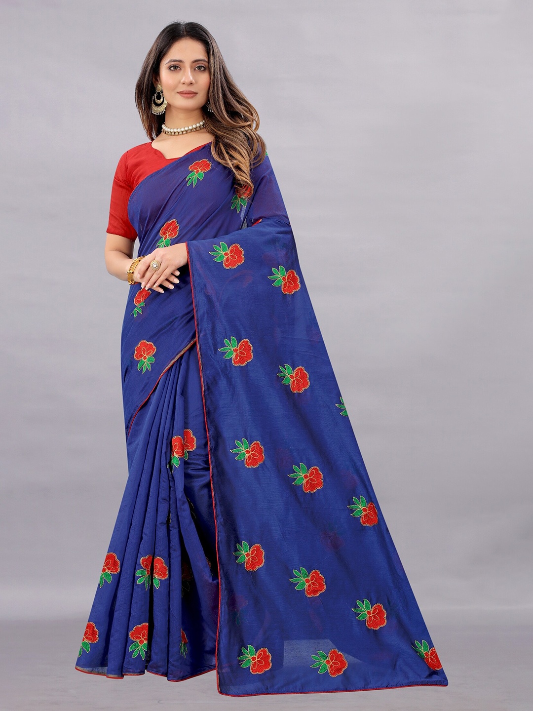 

APNISHA Blue & Red Floral Zari Pure Cotton Saree
