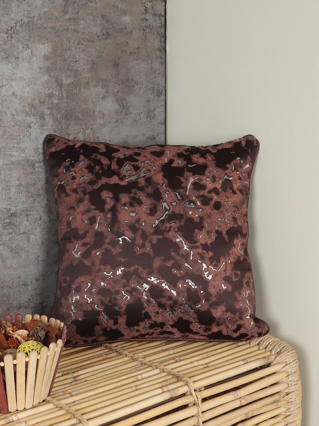 

MFD HOME FURNISHING Coffee Brown & Grey Velvet Square Cushion Covers