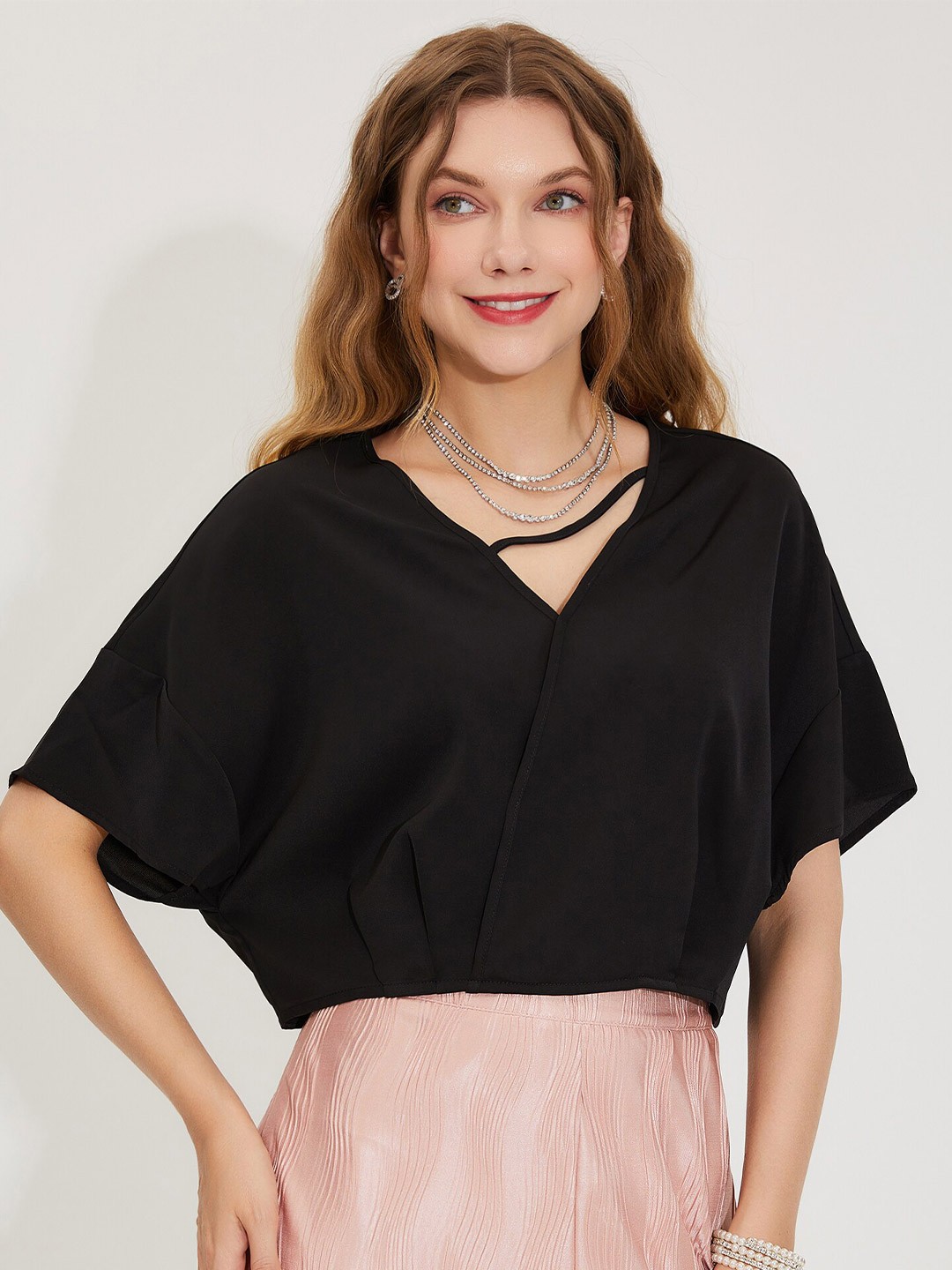 

URBANIC Black & french middle red purple Extended Sleeves Top