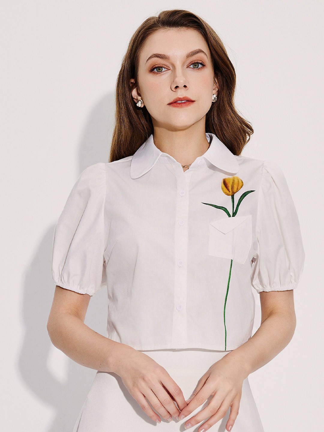 

URBANIC White Solid Pocket Detailed Shirt Style Top