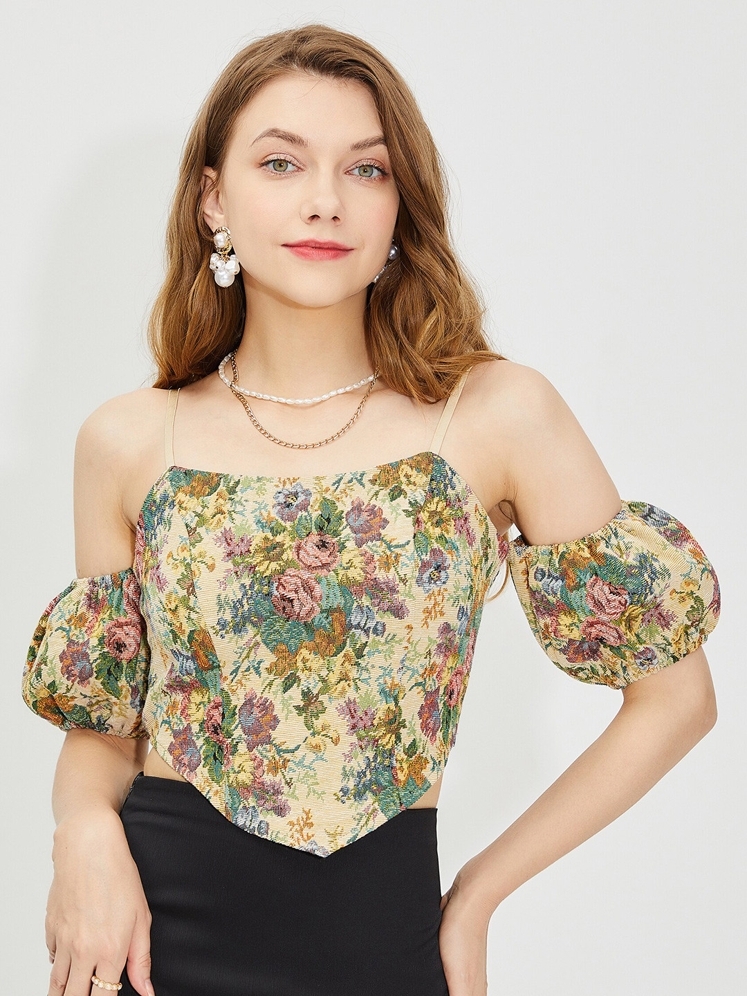 

URBANIC Khaki Floral Print Top