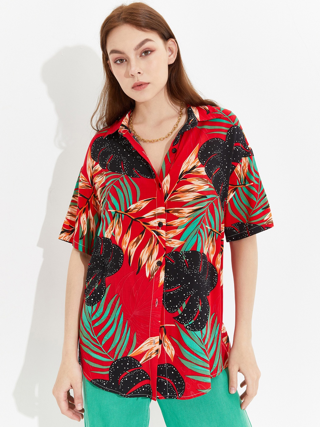 

URBANIC Red Floral Print Top