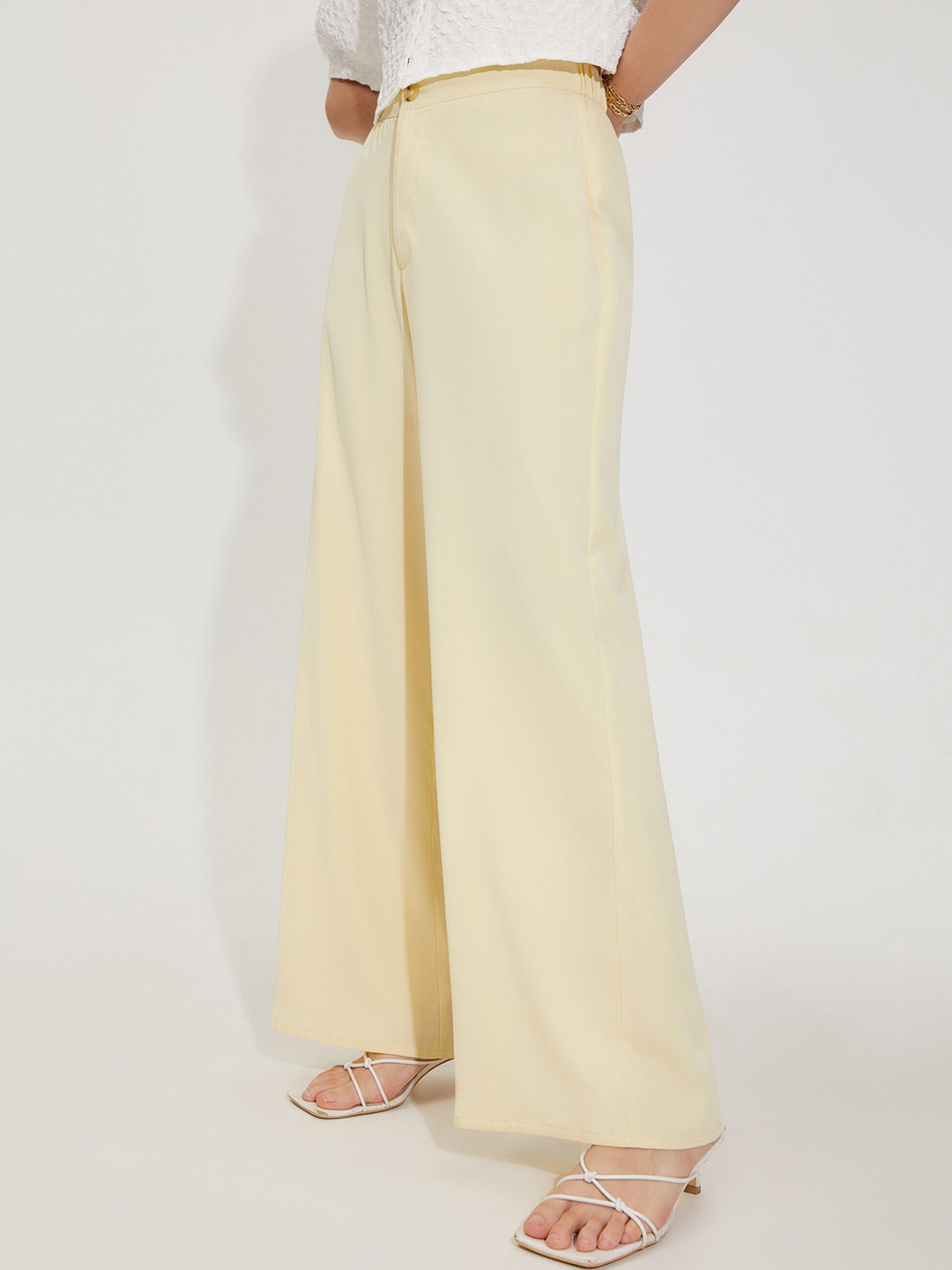 

URBANIC Women Peach-Coloured Trousers