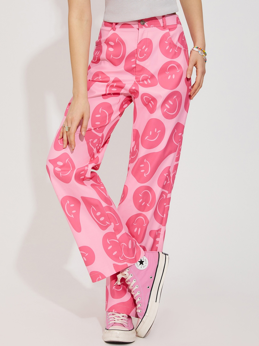 

URBANIC Women Pink Printed Trousers