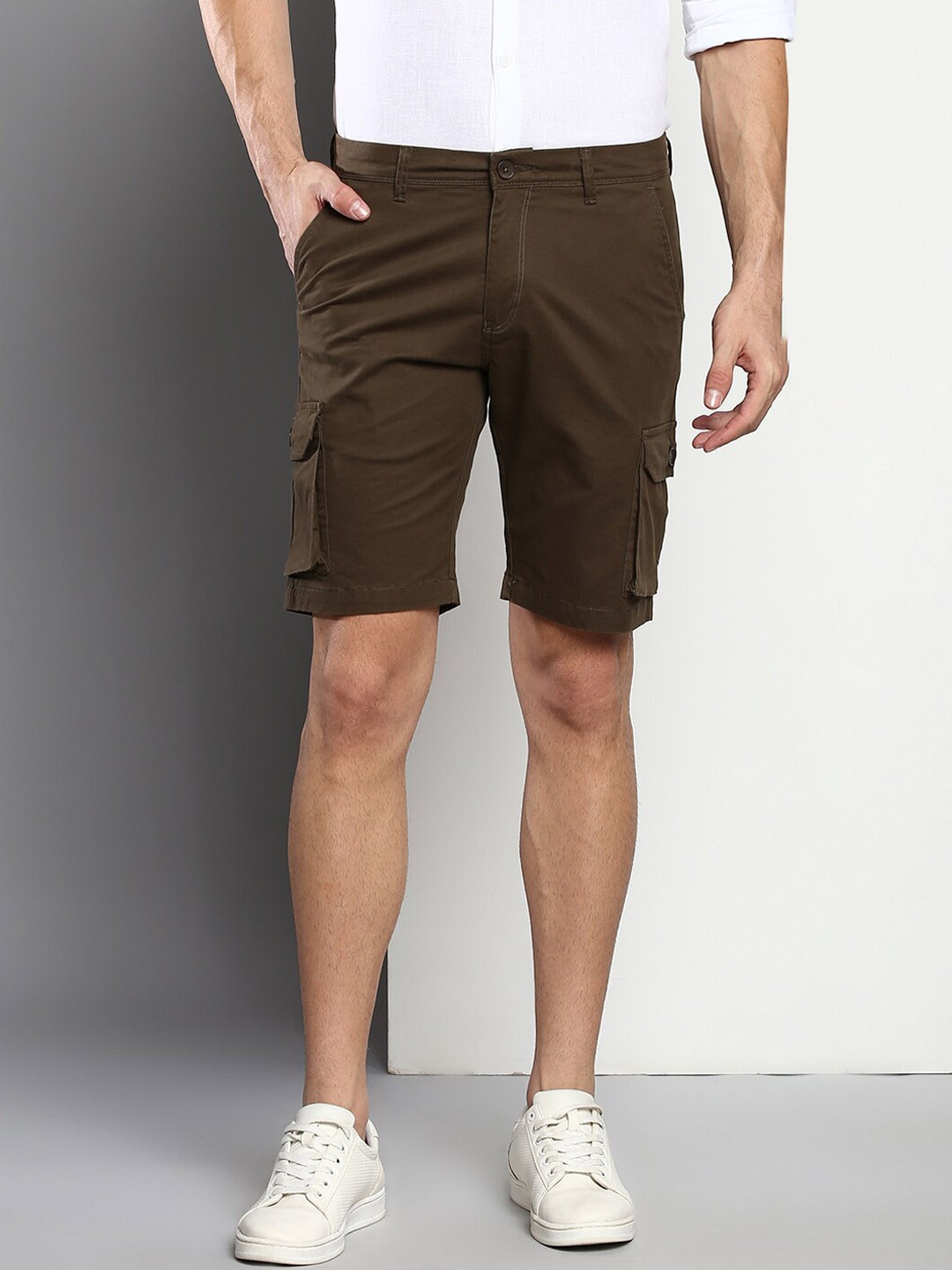 

Dennis Lingo Men Olive Green Slim Fit Cargo Shorts