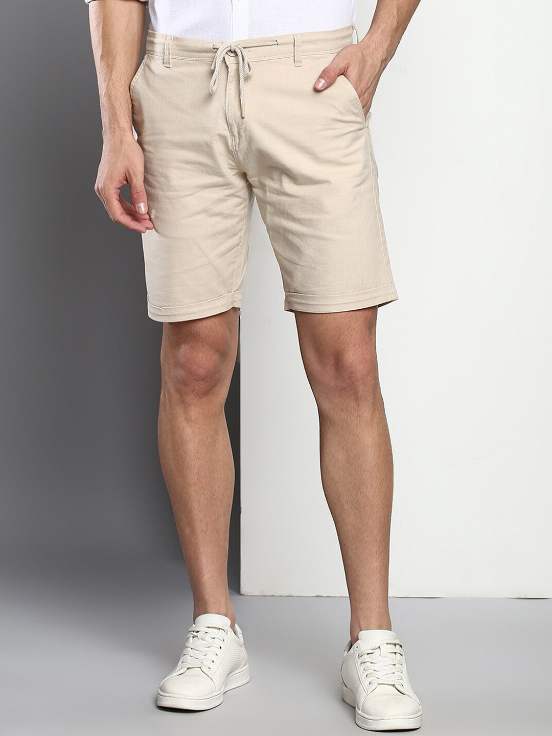 

Dennis Lingo Men Beige Slim Fit Shorts