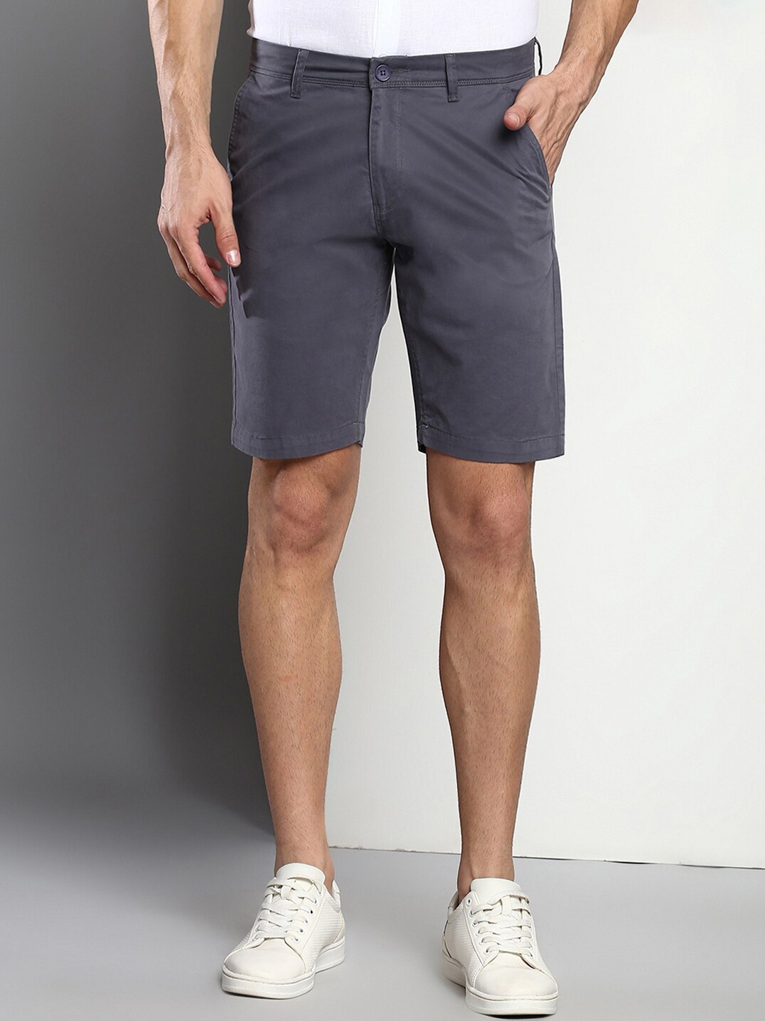 

Dennis Lingo Men Grey Slim Fit Shorts