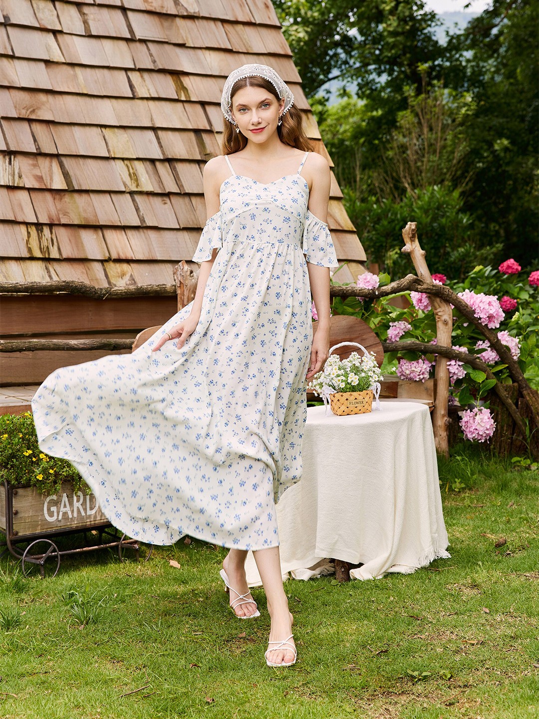 

URBANIC White Floral Dress