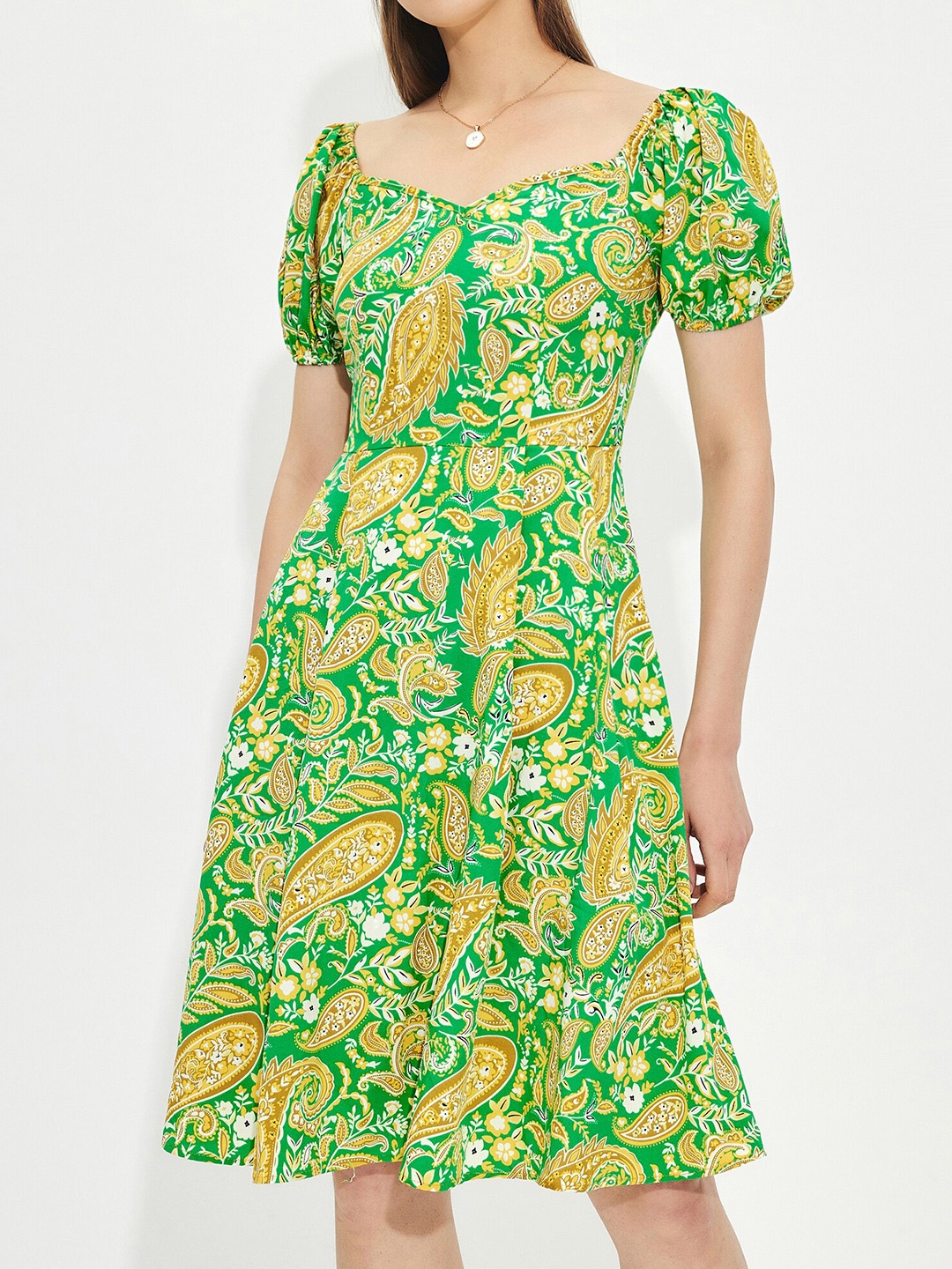 

URBANIC Green Floral Dress