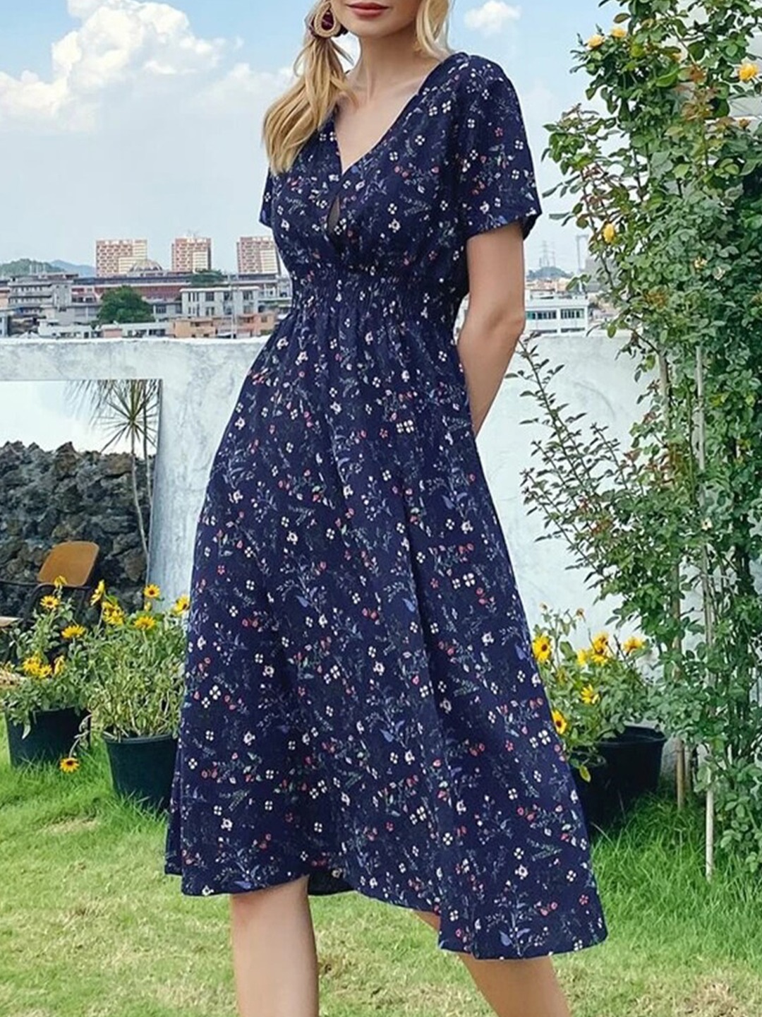 

URBANIC Blue Floral Dress