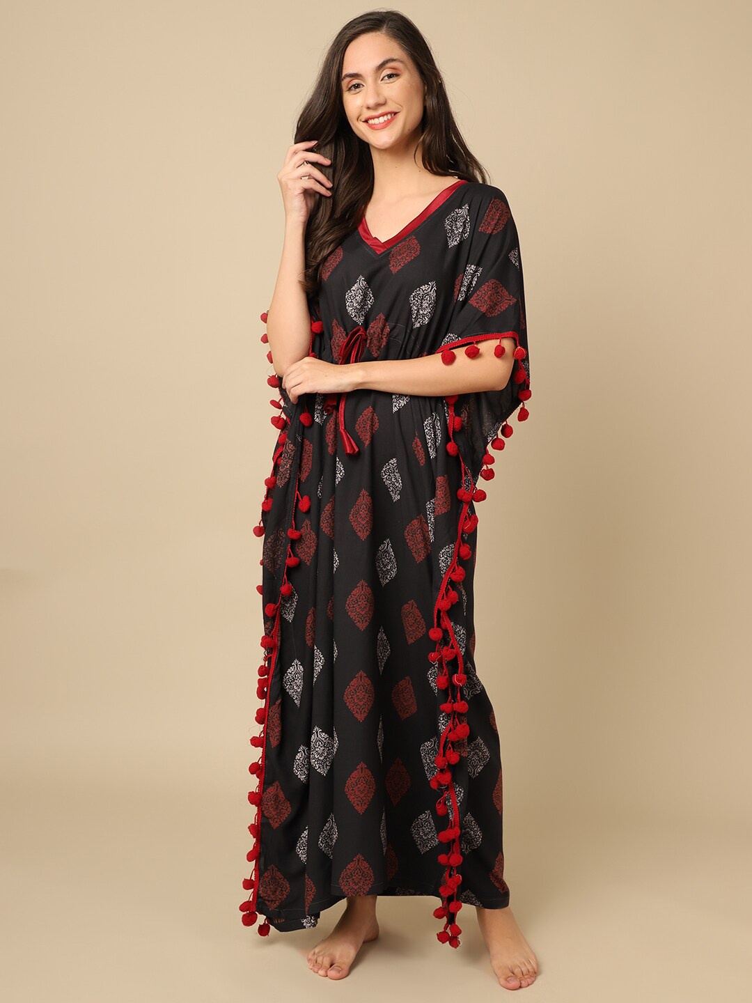 

Boston Club Black Printed Maxi Nightdress