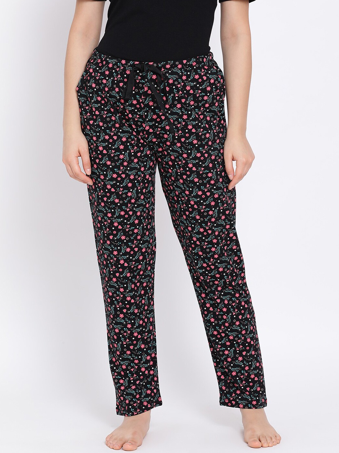 

Kanvin Women Black Printed Lounge Pants