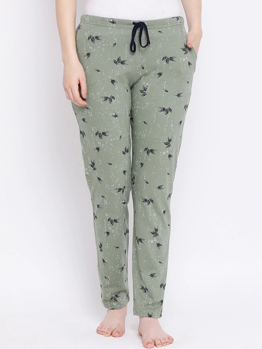 

Kanvin Women Green Printed Lounge Pants