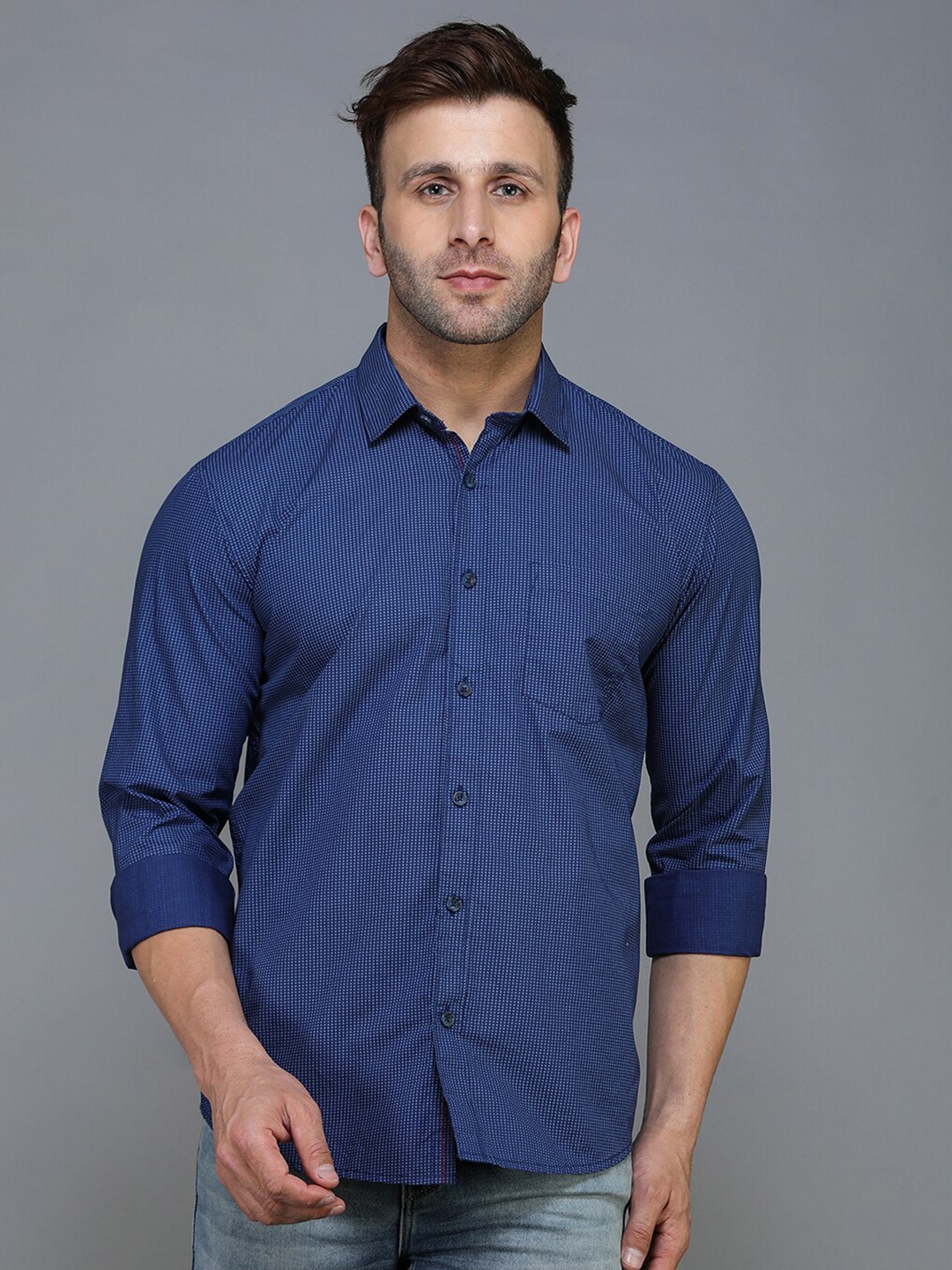 

TQS Men Blue Standard Striped Casual Shirt