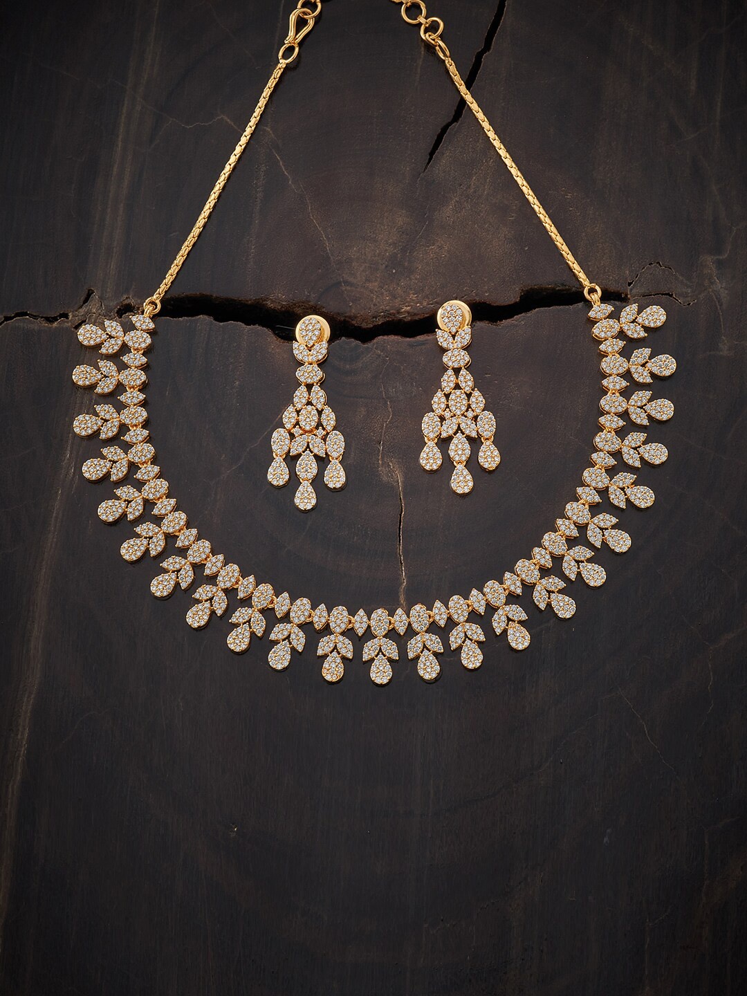 

Kushal's Fashion Jewellery Women Gold-Plated White CZ-Stone Studded Jewellery Set