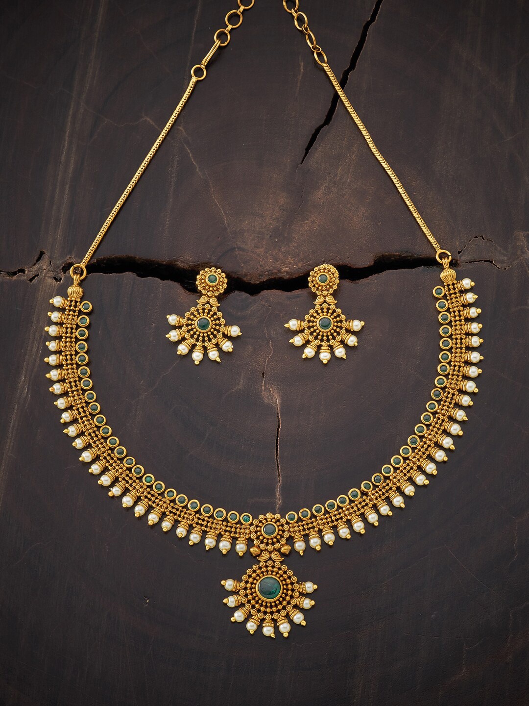 

Kushal's Fashion Jewellery Gold-Plated Green & White Stone Studded Jewellery Set