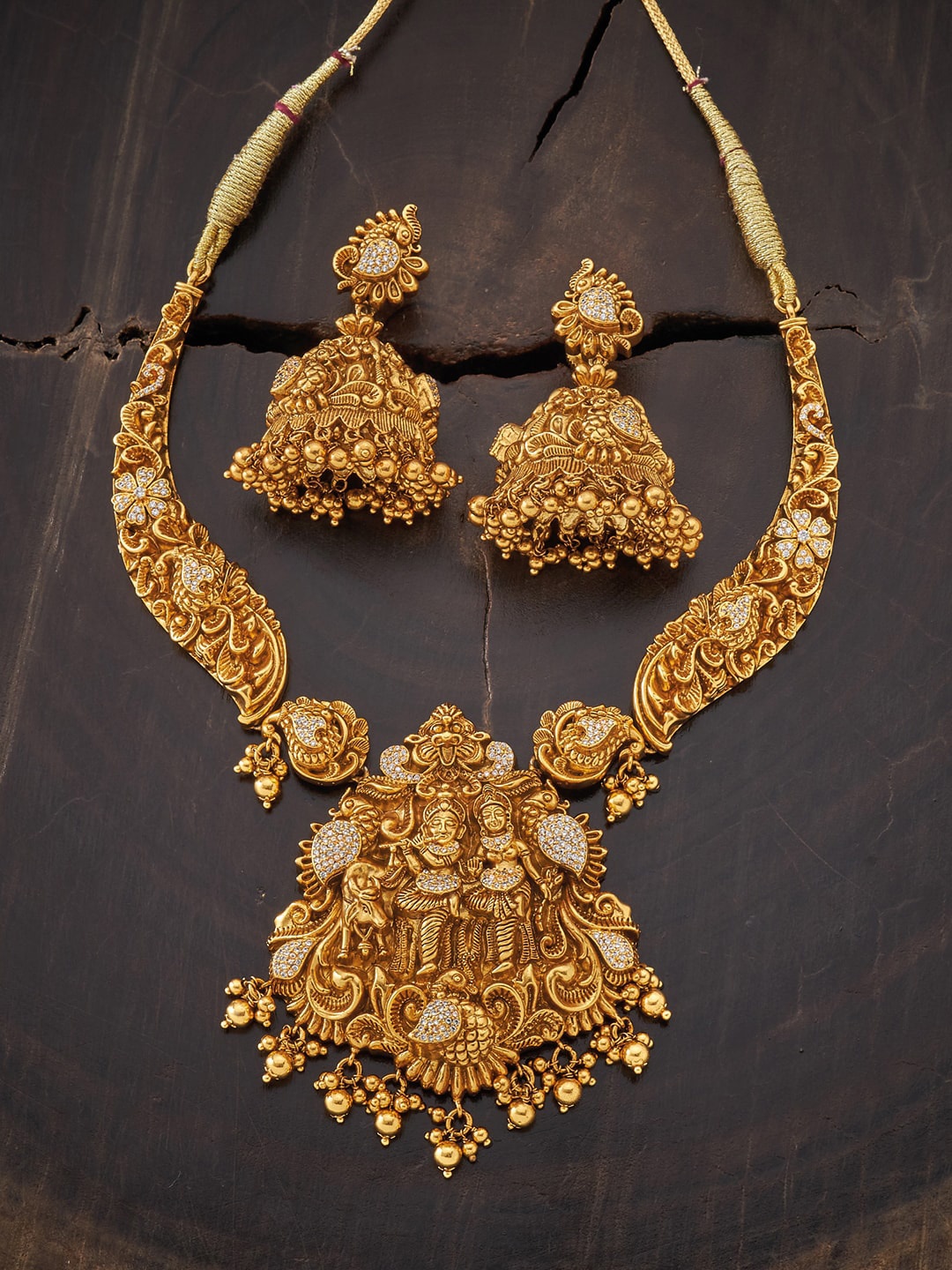 

Kushal's Fashion Jewellery Gold-Plated White Stone-Studded Jewellery Set