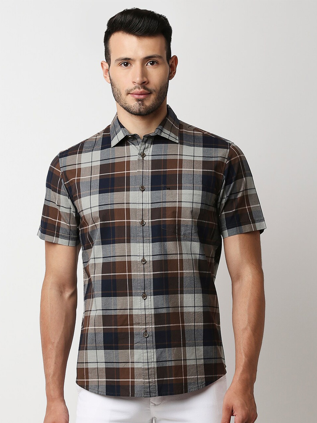 

Basics Men Brown Slim Fit Tartan Checks Checked Casual Shirt