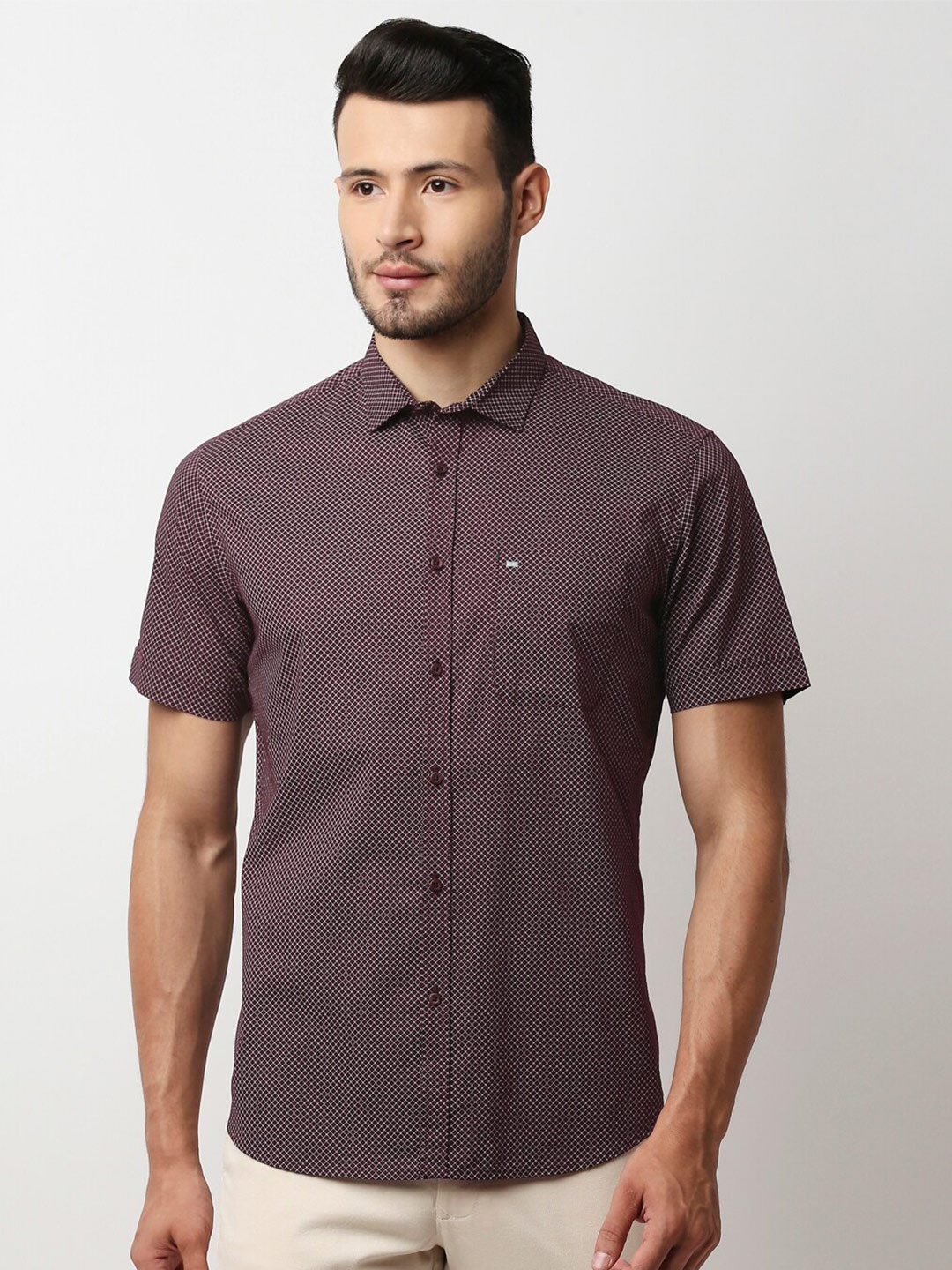 

Basics Men Maroon Slim Fit Casual Shirt