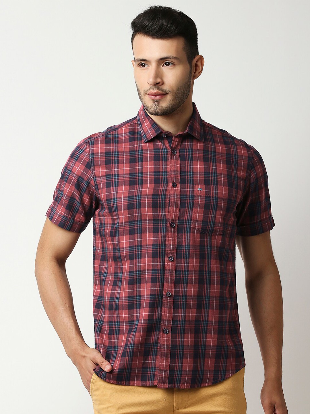 

Basics Men Red Slim Fit Tartan Checks Checked Casual Shirt