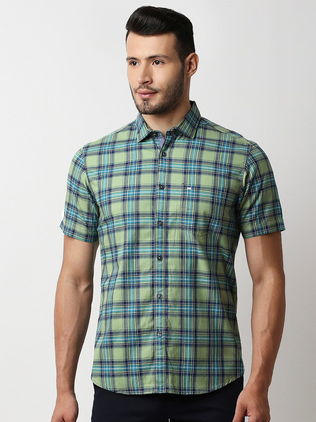 

Basics Men Green Slim Fit Tartan Checks Checked Casual Shirt