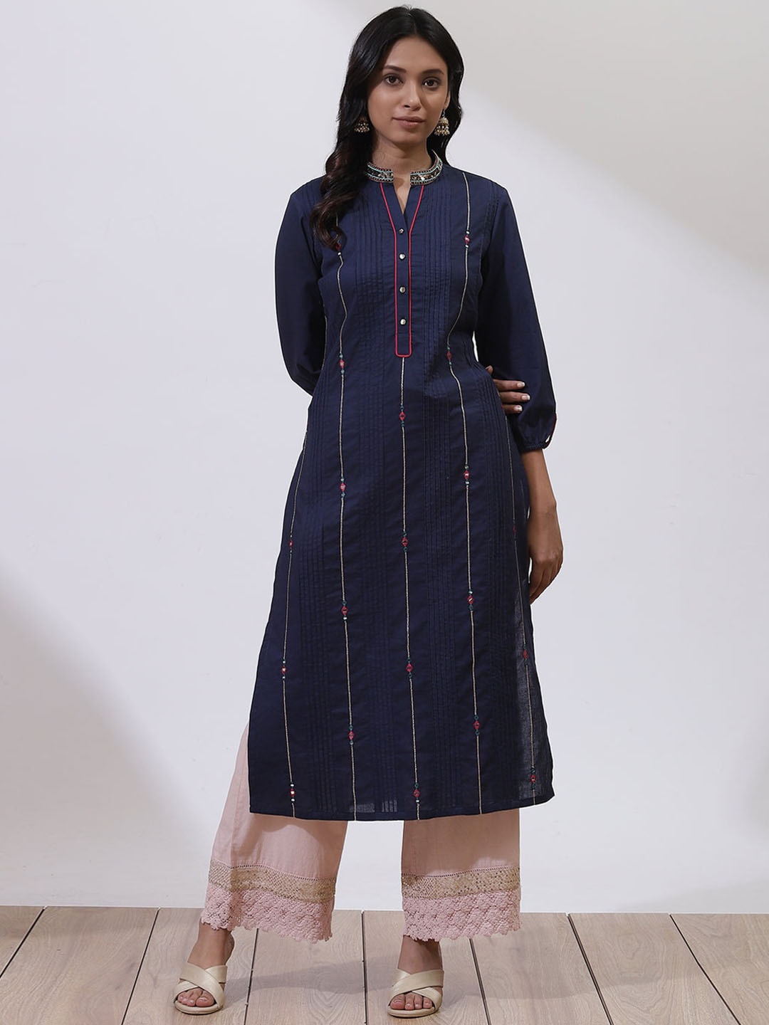 

Lakshita Women Blue Thread Work Kurta