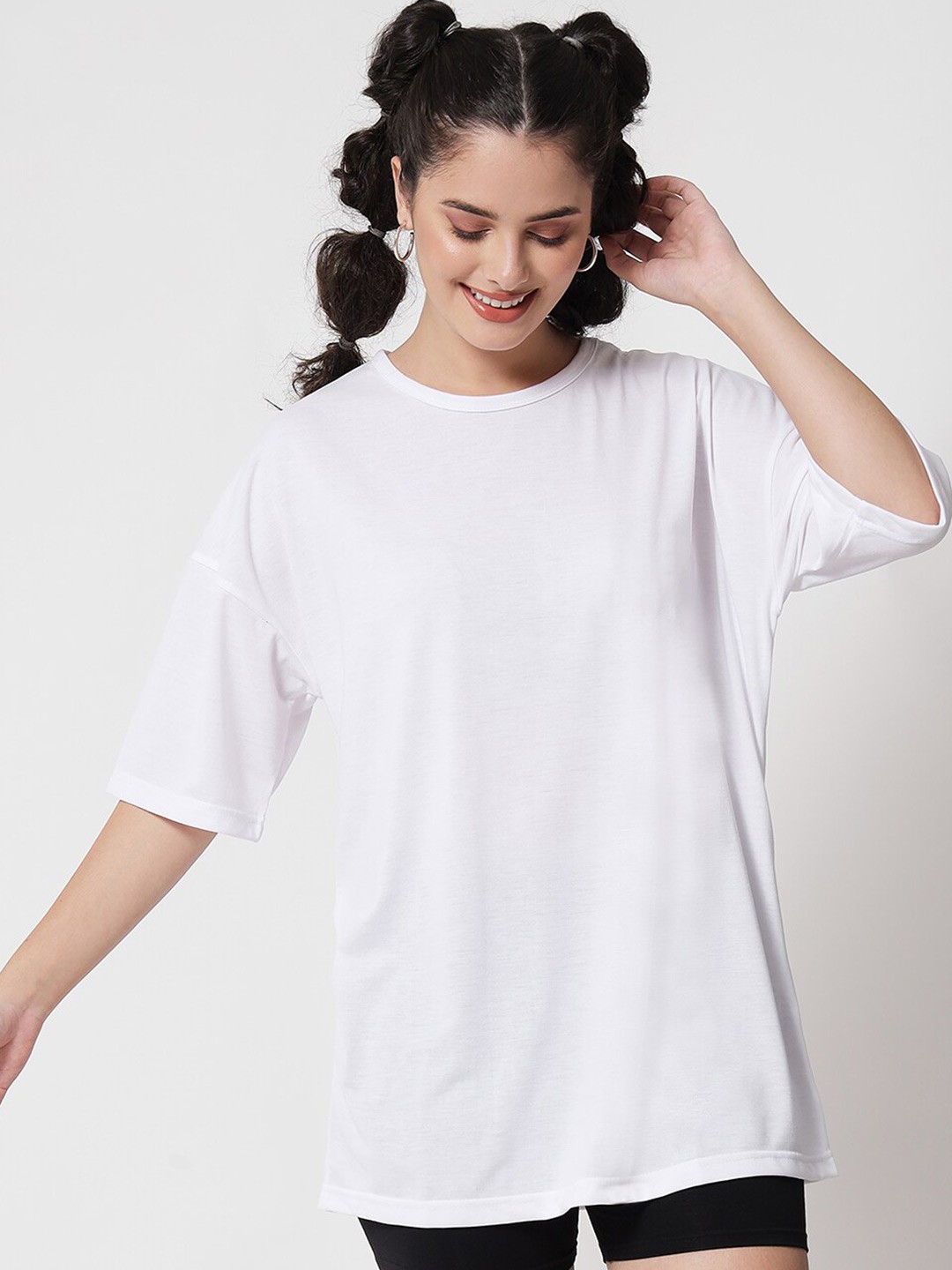 

Kotty Women White V-Neck Oversized T-shirt