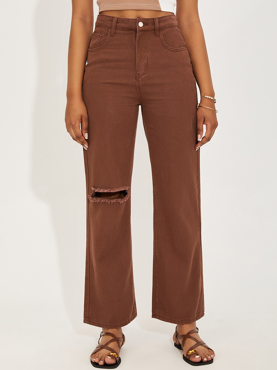 

URBANIC Women Brown Relaxed Fit Slash Knee Jeans