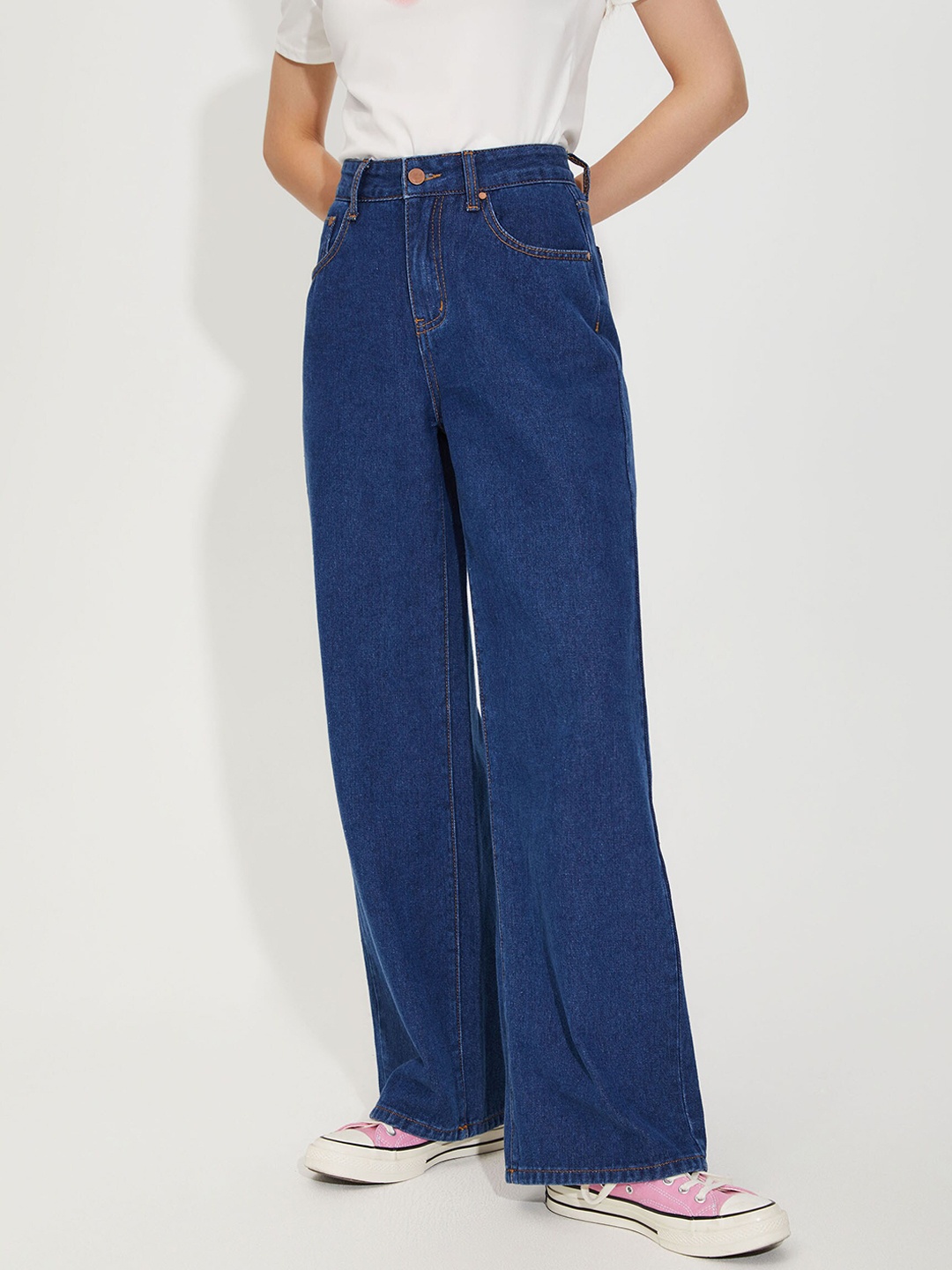 

URBANIC Women Blue Relaxed Fit Jeans
