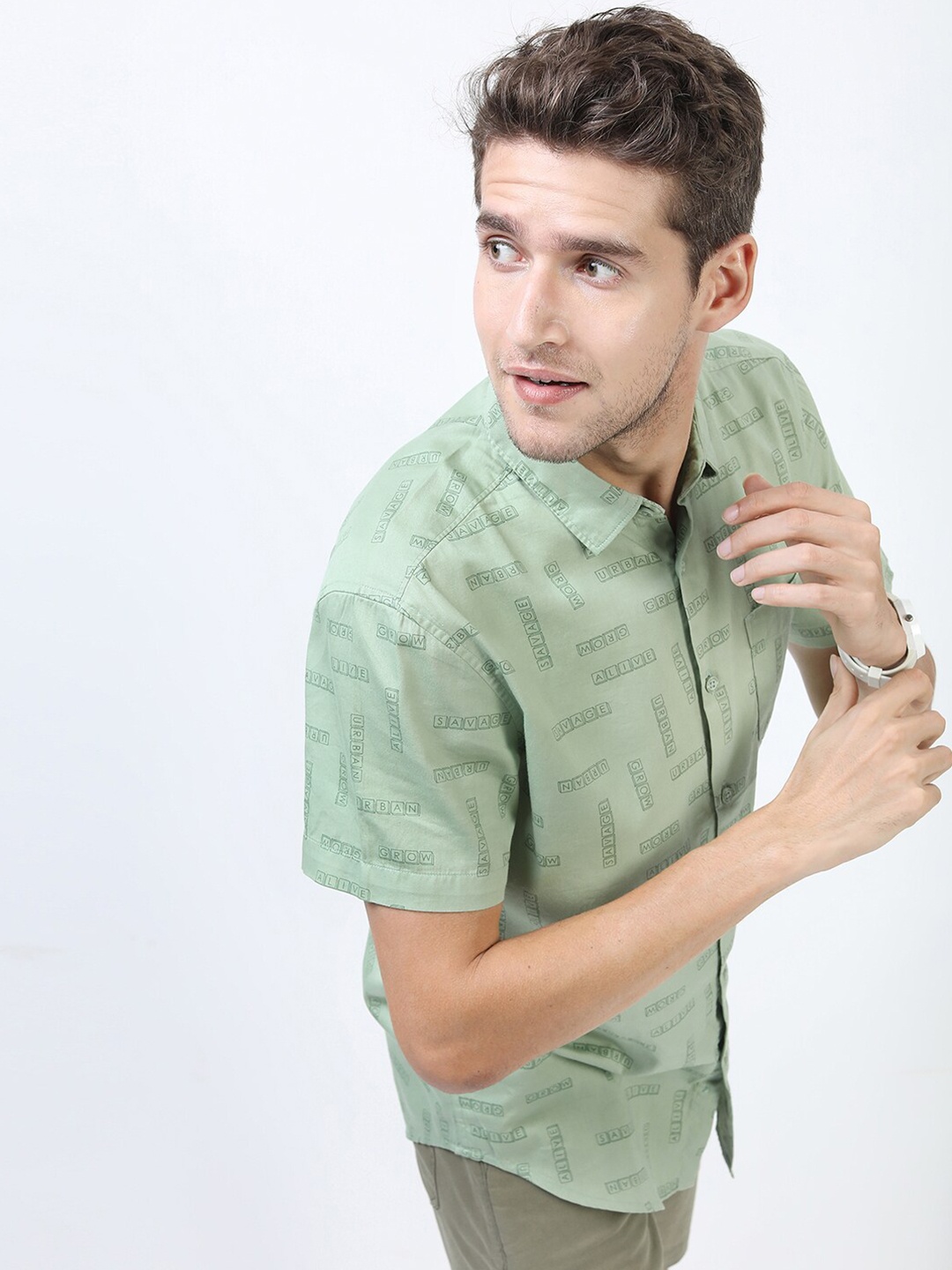

HIGHLANDER Men Green Slim Fit Casual Shirt