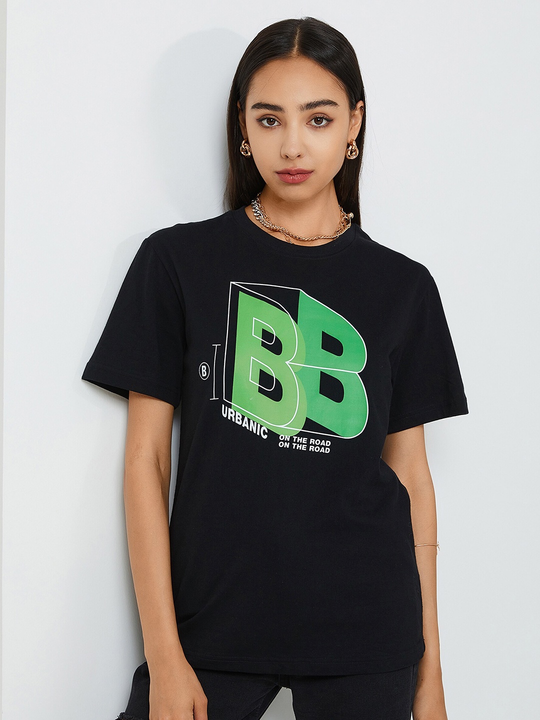 

URBANIC Women Green Typography Printed Applique T-shirt