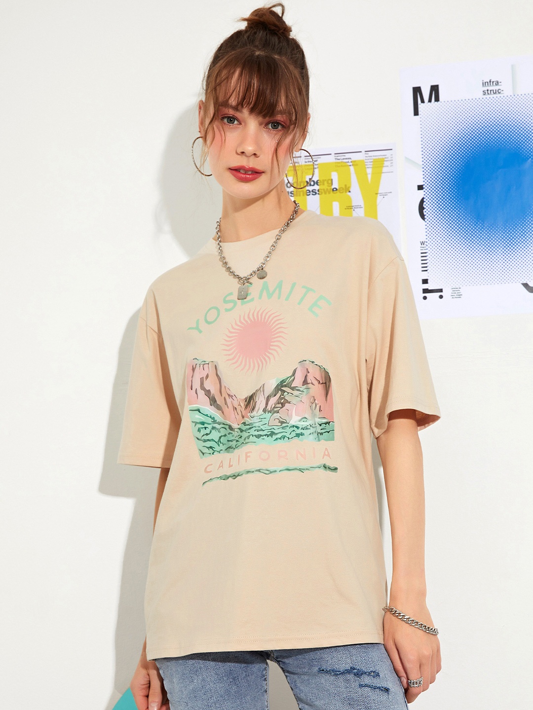 

URBANIC Women Peach-Coloured V-Neck Applique T-shirt