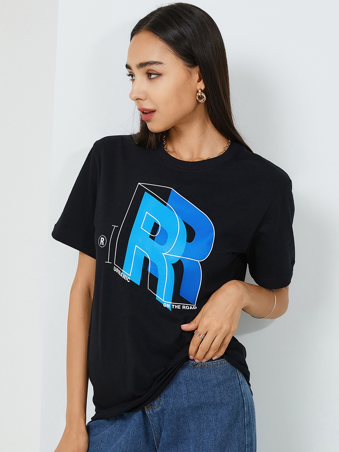 

URBANIC Women Blue Printed T-shirt