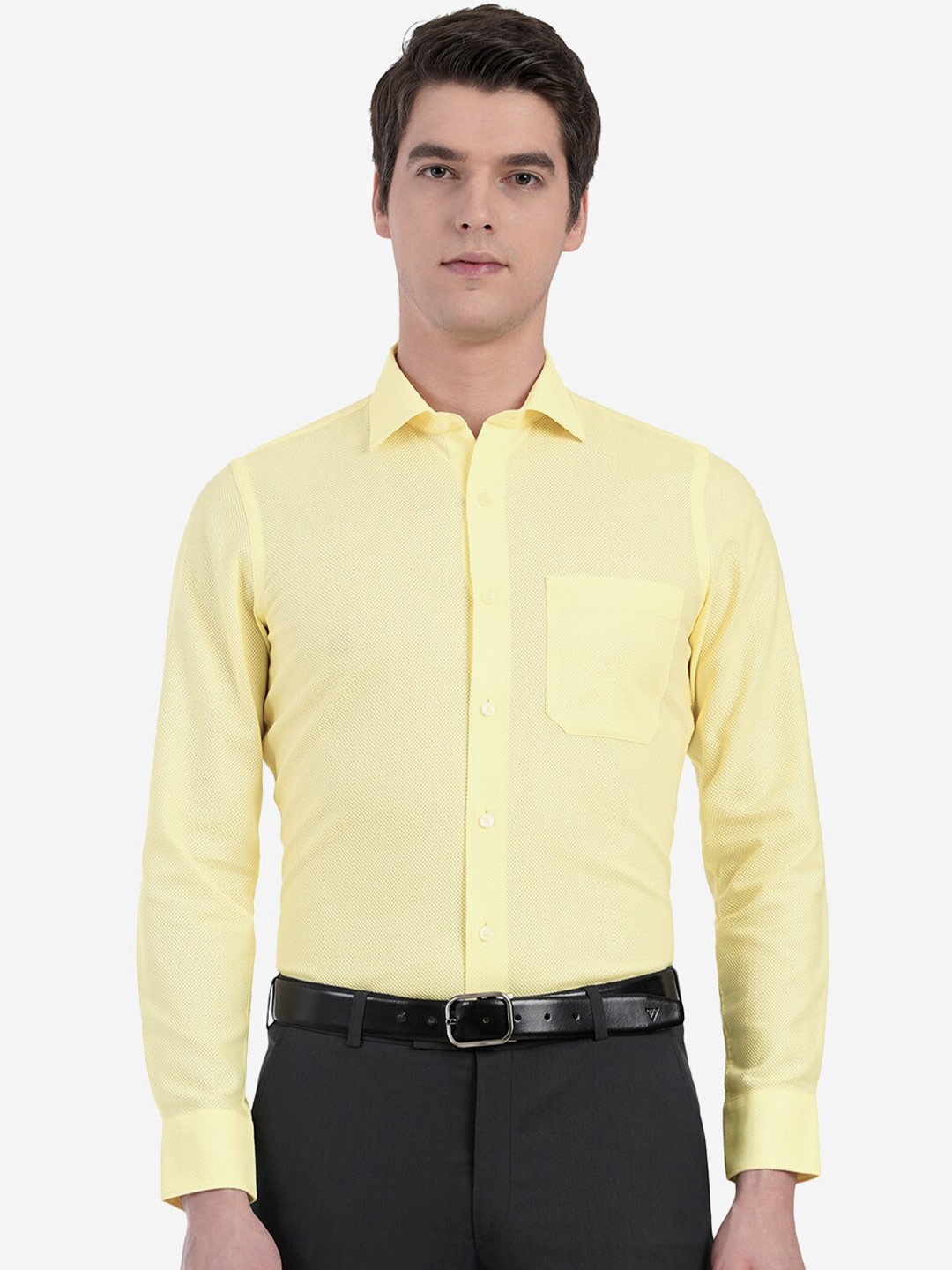 

JADE BLUE Men Yellow Custom Slim Fit Casual Shirt